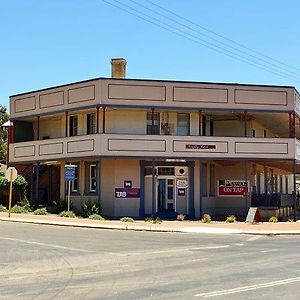 Pingelly Hotel